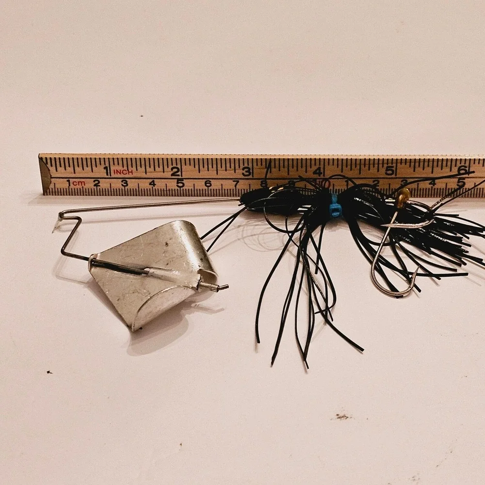 Vintage Buzzbait Fishing Lure Black Skirt Silver Blade Topwater Bass Tackle
